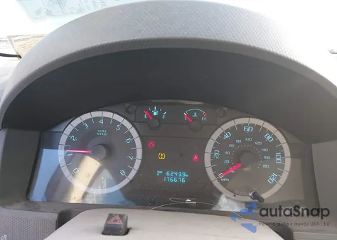 2010 Ford Escape Xls z USA, uszkodzony, nr VIN 1FMCU9C72AKC29716